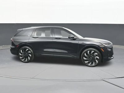 2024 Lincoln Nautilus Reserve