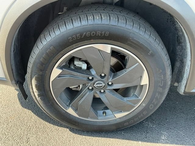 2025 Nissan Rogue SV FWD