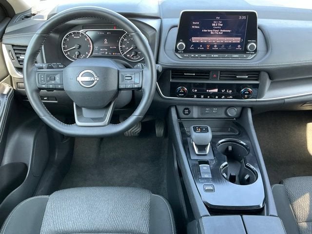 2025 Nissan Rogue SV FWD