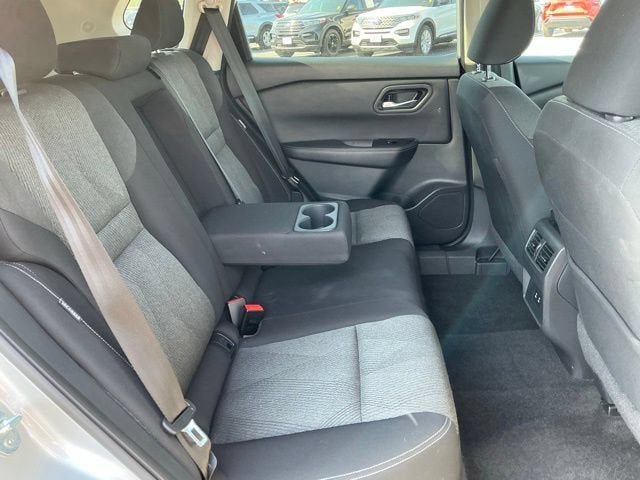 2025 Nissan Rogue SV FWD