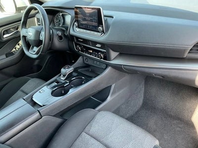2025 Nissan Rogue SV FWD