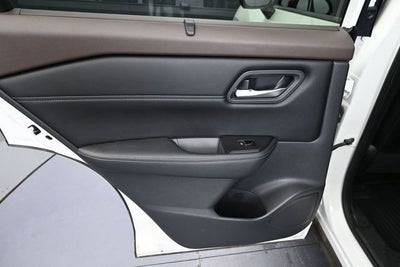 2022 Nissan Rogue SL FWD