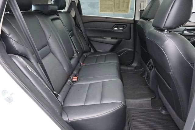 2022 Nissan Rogue SL FWD