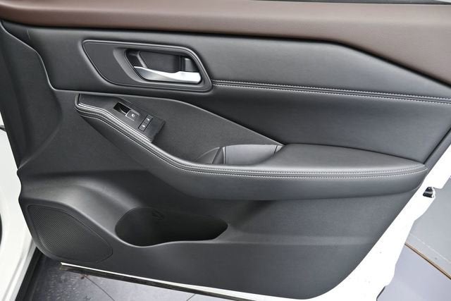 2022 Nissan Rogue SL FWD