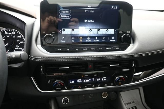 2022 Nissan Rogue SL FWD