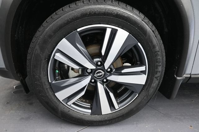 2023 Nissan Rogue SL FWD