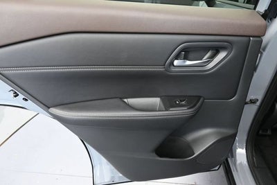 2023 Nissan Rogue SL FWD