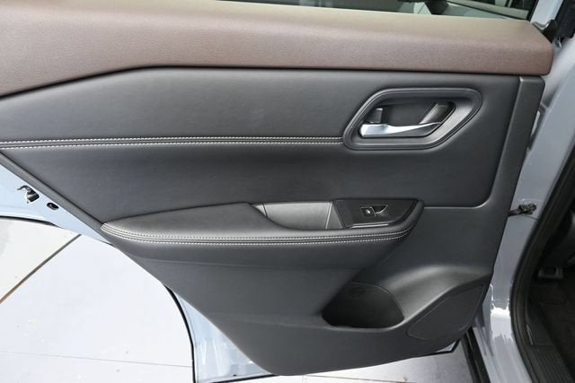 2023 Nissan Rogue SL FWD