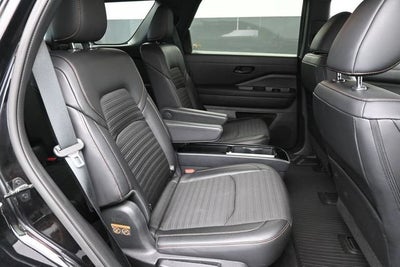 2024 Nissan Pathfinder Rock Creek 4WD