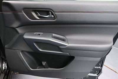 2024 Nissan Pathfinder Rock Creek 4WD