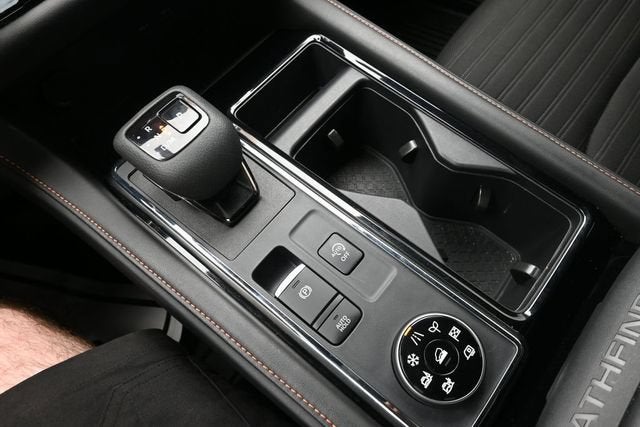 2024 Nissan Pathfinder Rock Creek 4WD