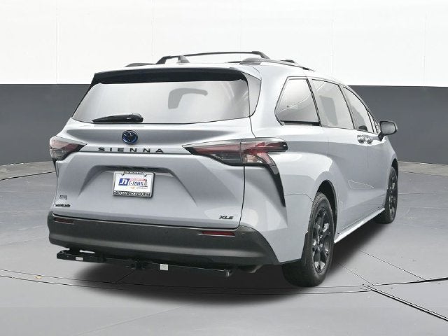 2025 Toyota Sienna Woodland Edition