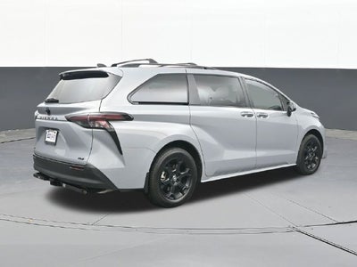 2025 Toyota Sienna Woodland Edition