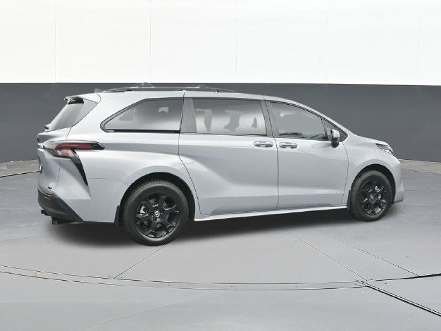2025 Toyota Sienna Woodland Edition