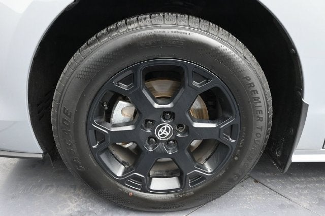 2025 Toyota Sienna Woodland Edition