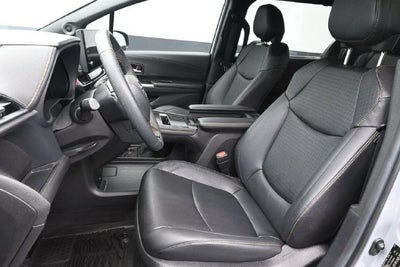 2025 Toyota Sienna Woodland Edition