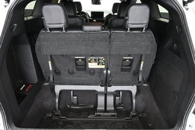2025 Toyota Sienna Woodland Edition