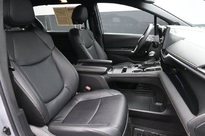 2025 Toyota Sienna Woodland Edition