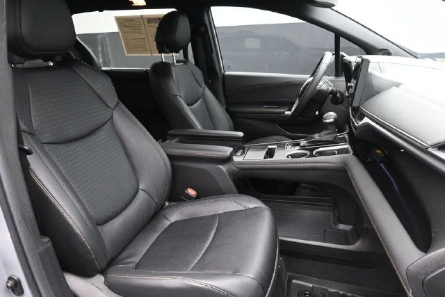 2025 Toyota Sienna Woodland Edition