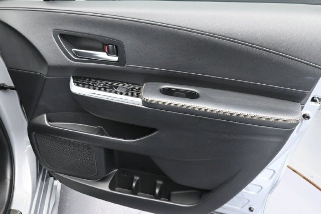 2025 Toyota Sienna Woodland Edition