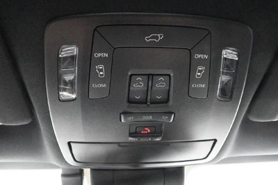 2025 Toyota Sienna Woodland Edition