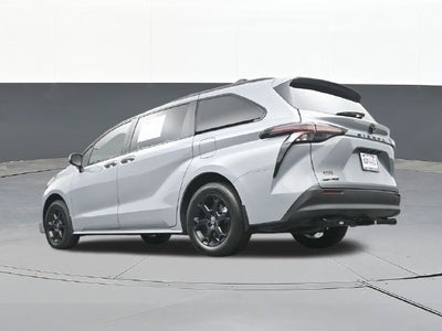 2025 Toyota Sienna Woodland Edition