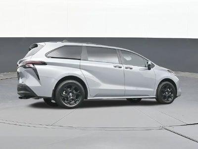 2025 Toyota Sienna Woodland Edition
