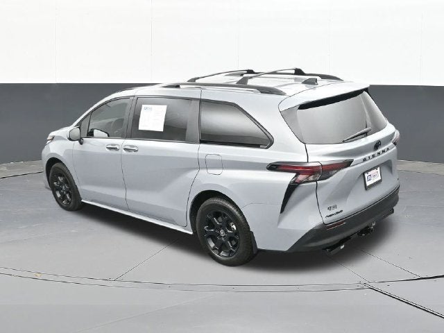 2025 Toyota Sienna Woodland Edition