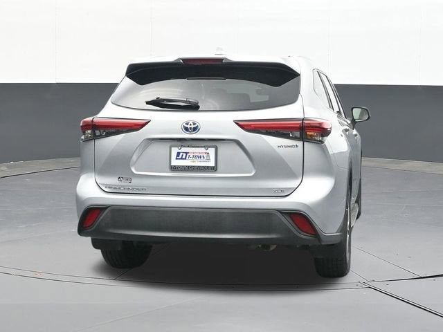 2023 Toyota Highlander Hybrid XLE