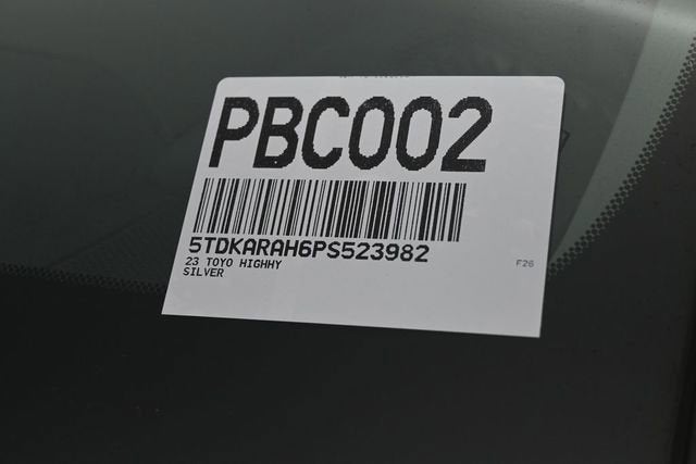 2023 Toyota Highlander Hybrid XLE