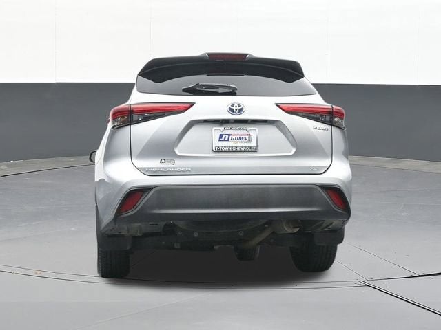2023 Toyota Highlander Hybrid XLE