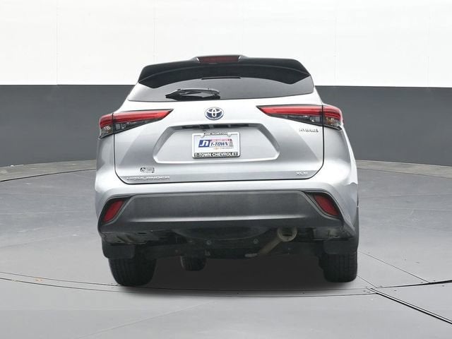 2023 Toyota Highlander Hybrid XLE