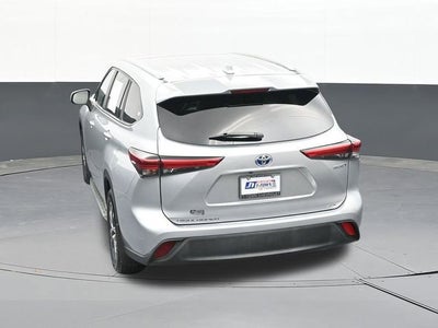 2023 Toyota Highlander Hybrid XLE