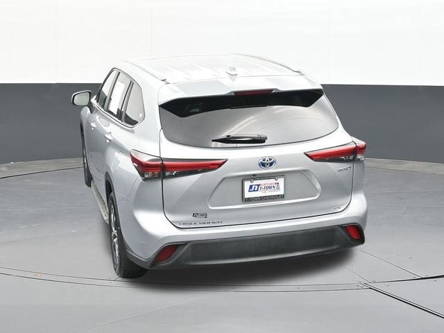 2023 Toyota Highlander Hybrid XLE