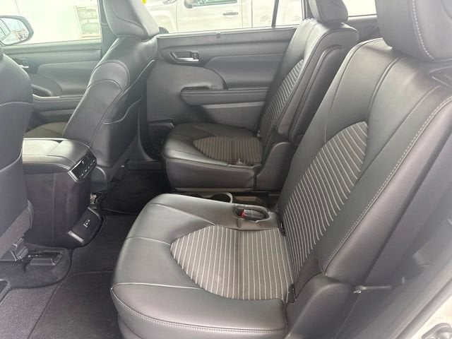 2025 Toyota Highlander XSE