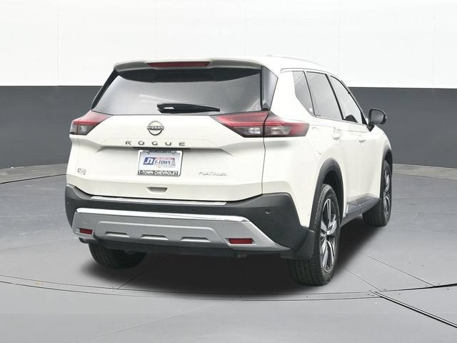 2022 Nissan Rogue Platinum FWD