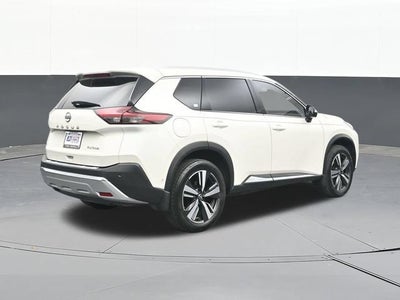 2022 Nissan Rogue Platinum FWD