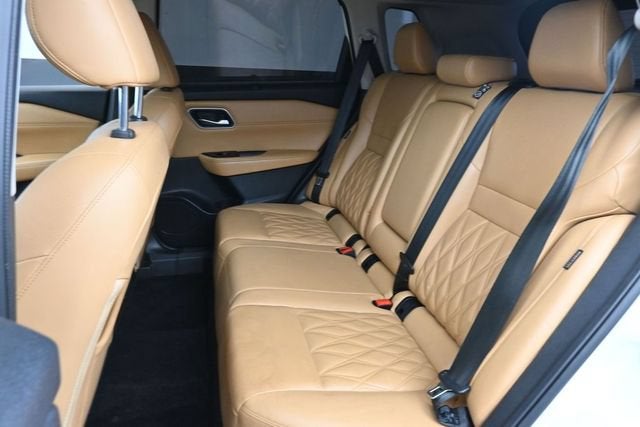 2022 Nissan Rogue Platinum FWD