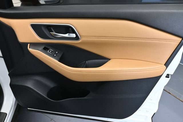 2022 Nissan Rogue Platinum FWD