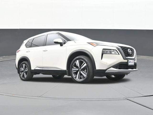 2022 Nissan Rogue Platinum FWD