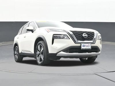 2022 Nissan Rogue Platinum FWD
