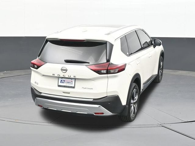 2022 Nissan Rogue Platinum FWD