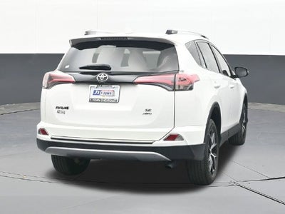 2017 Toyota RAV4 SE