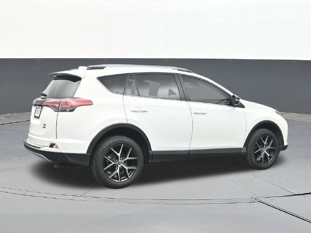2017 Toyota RAV4 SE