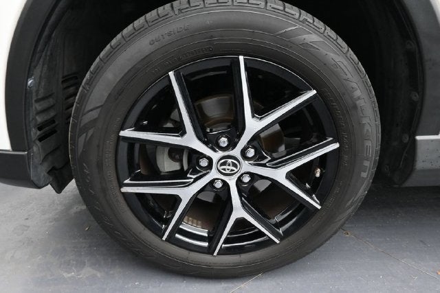 2017 Toyota RAV4 SE