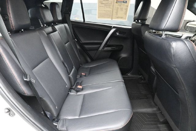 2017 Toyota RAV4 SE