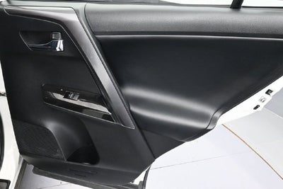 2017 Toyota RAV4 SE