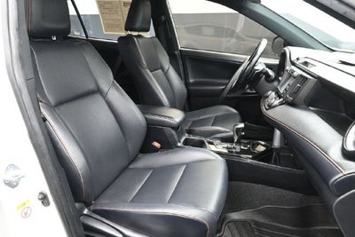 2017 Toyota RAV4 SE