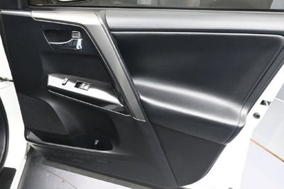 2017 Toyota RAV4 SE