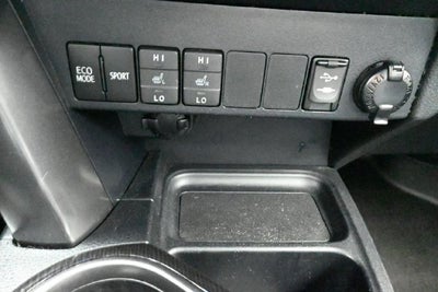 2017 Toyota RAV4 SE